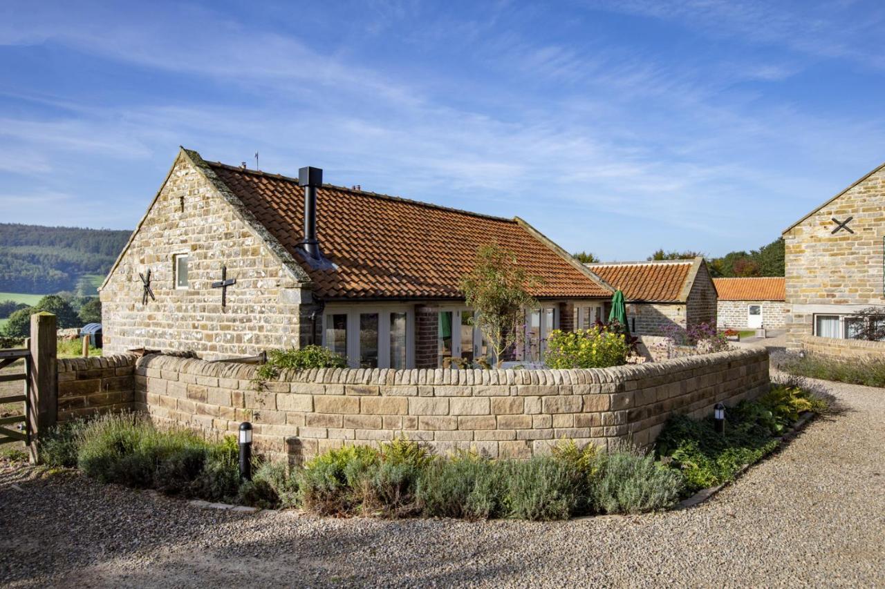 Thirley Cotes Farm Cottages Скарборо Экстерьер фото